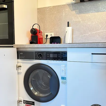 Apartment4 *